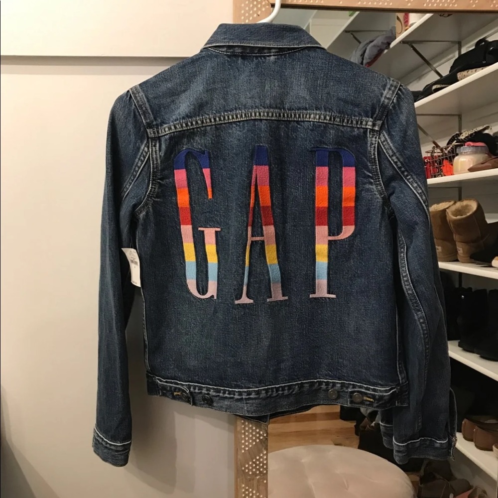 GAP jean jacket new with tags small